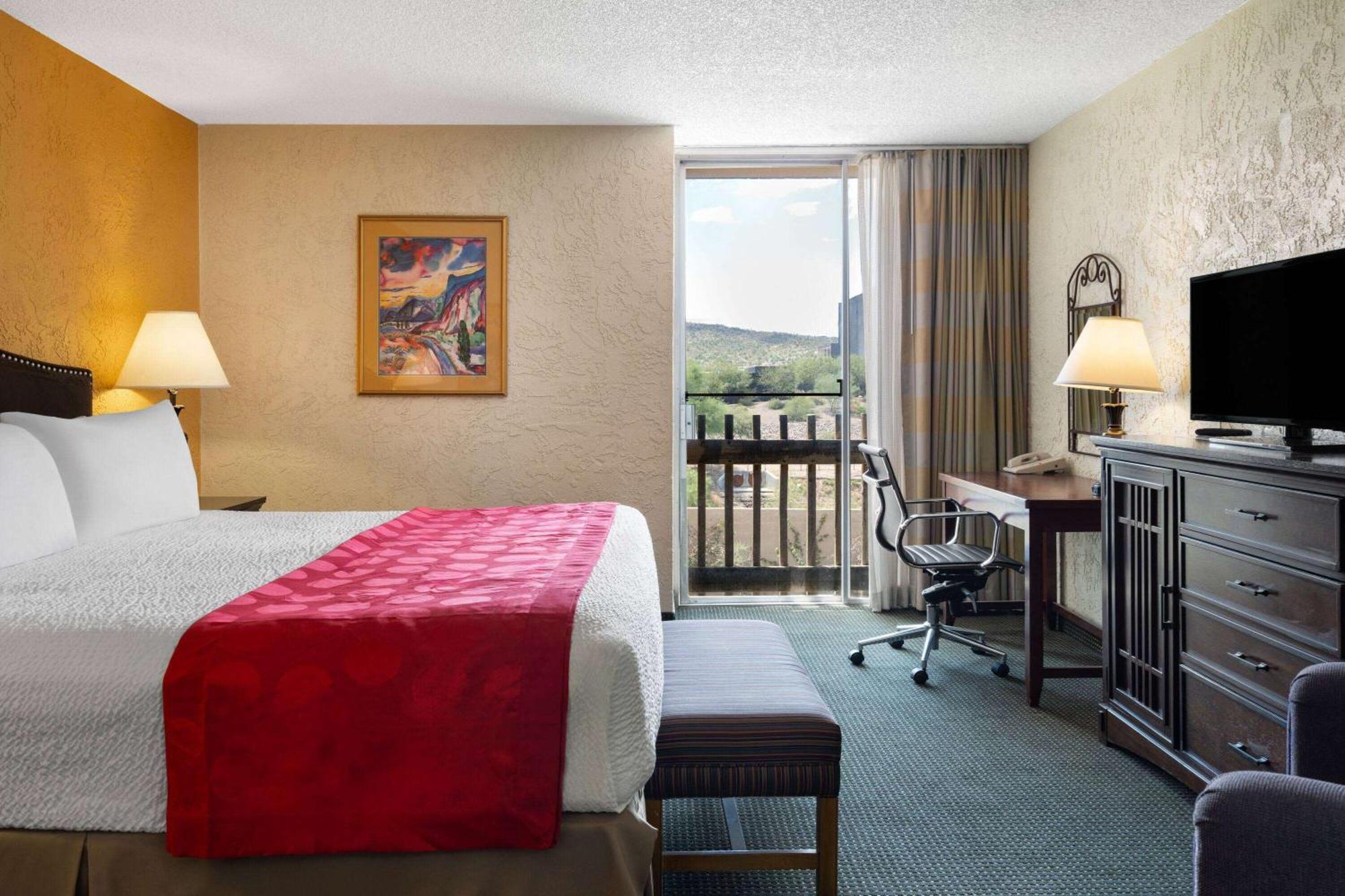 Ramada By Wyndham Tucson Hotel Exterior photo