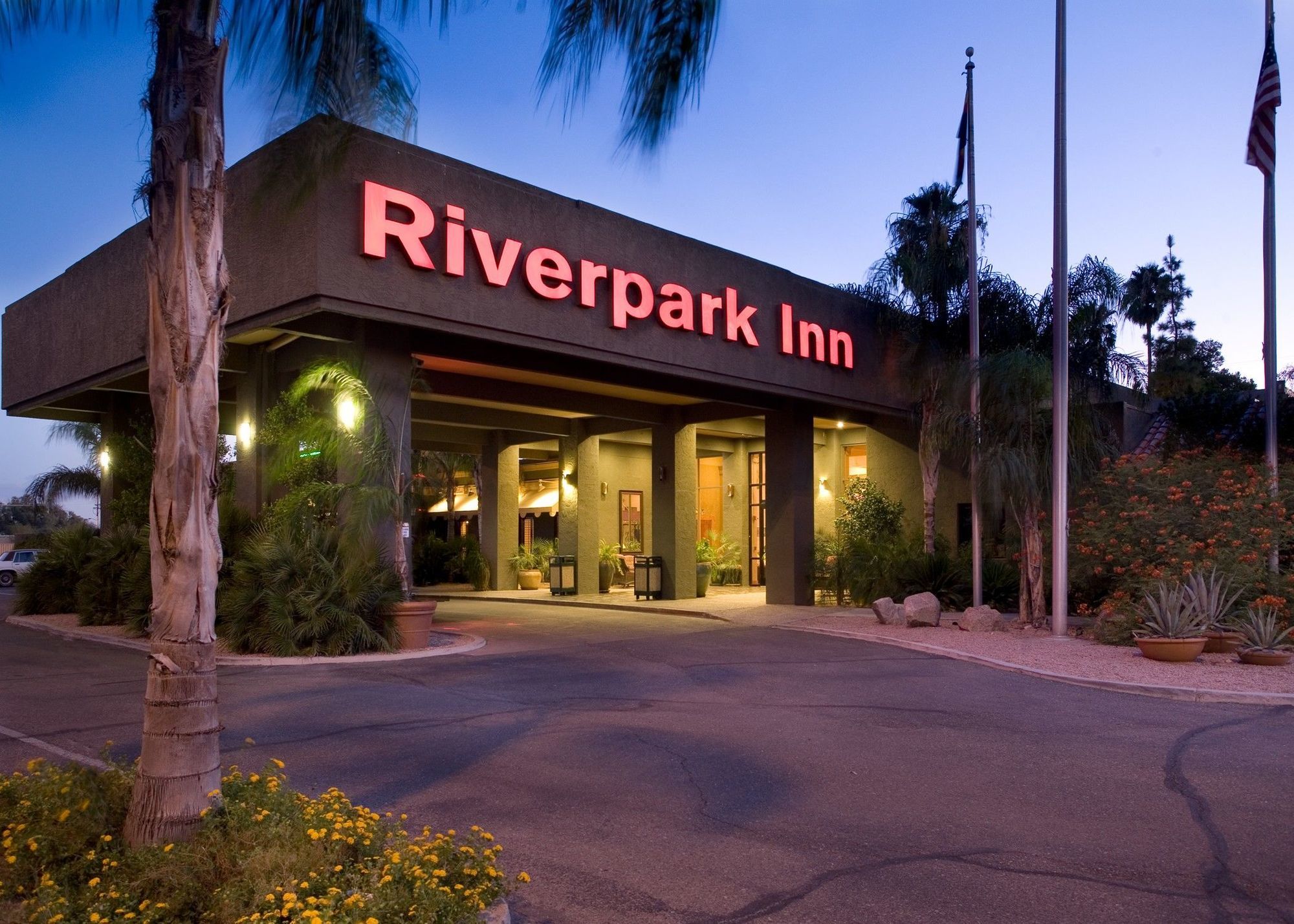 Ramada By Wyndham Tucson Hotel Exterior photo
